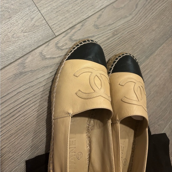 Chanel lambskin espadrilles size 35 - Picture 7 of 7